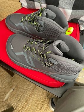 Hobibear Men's Grey Hiking Shoes with Lime Accents